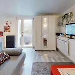 Studio Avec Parking Rue De La Semm